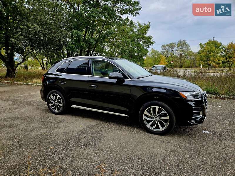 Позашляховик / Кросовер Audi Q5 2021 в Кривому Розі