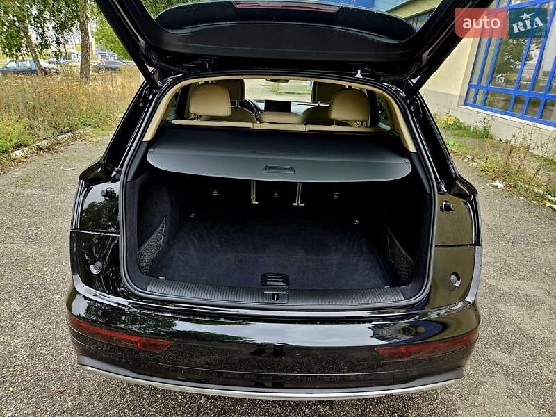 Позашляховик / Кросовер Audi Q5 2021 в Кривому Розі