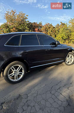 Внедорожник / Кроссовер Audi Q5 2015 в Томаковке