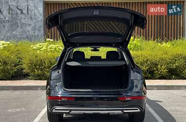 Внедорожник / Кроссовер Audi Q5 2023 в 