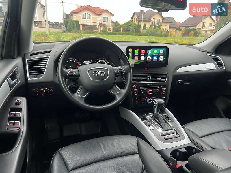 Позашляховик / Кросовер Audi Q5 2015 в Рівному