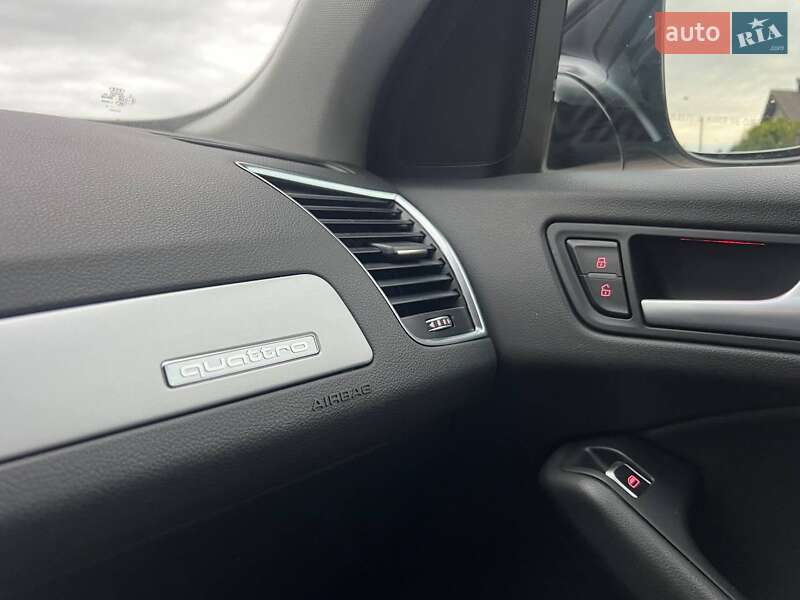 Позашляховик / Кросовер Audi Q5 2015 в Рівному