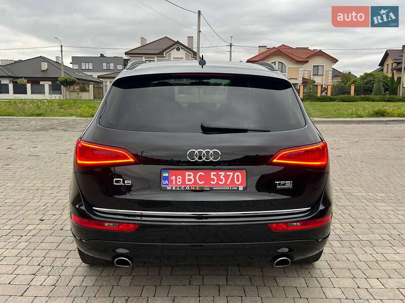 Позашляховик / Кросовер Audi Q5 2015 в Рівному