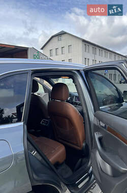 Внедорожник / Кроссовер Audi Q5 2012 в 