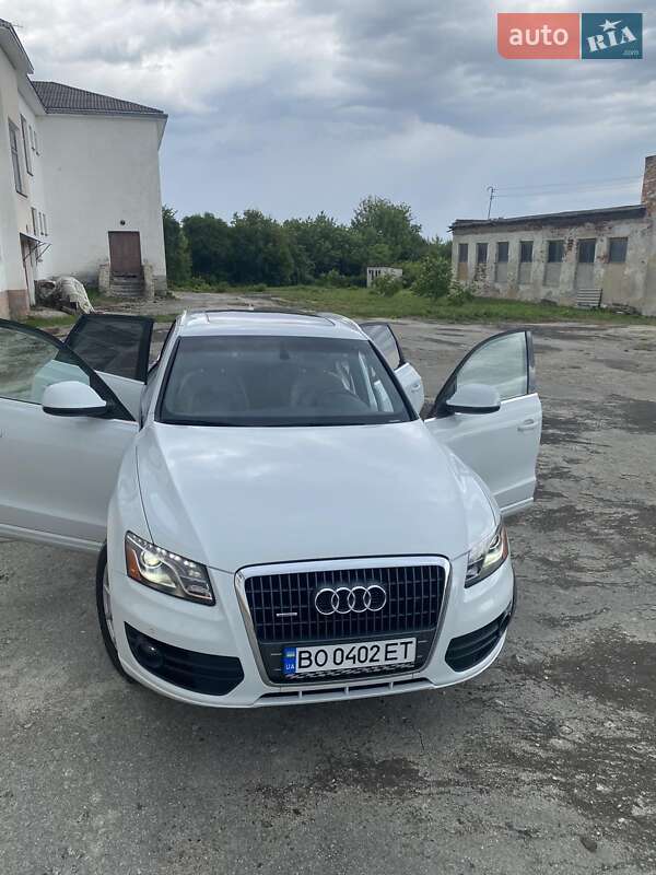 Позашляховик / Кросовер Audi Q5 2011 в Тернополі