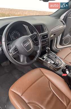 Позашляховик / Кросовер Audi Q5 2011 в Тернополі
