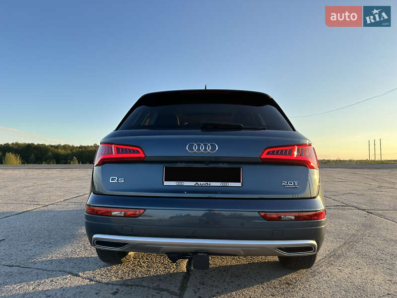 Внедорожник / Кроссовер Audi Q5 2018 в Луцке