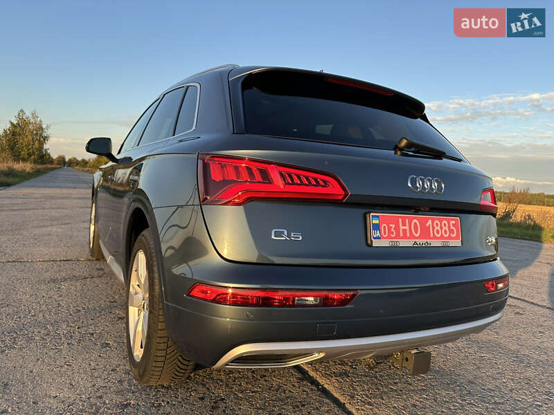Внедорожник / Кроссовер Audi Q5 2018 в Луцке
