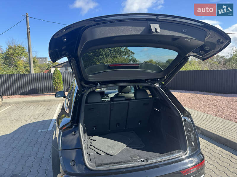Позашляховик / Кросовер Audi Q5 2017 в Одесі