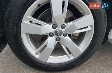 Внедорожник / Кроссовер Audi Q5 2019 в 