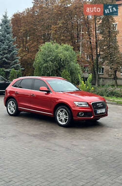 Позашляховик / Кросовер Audi Q5 2014 в 