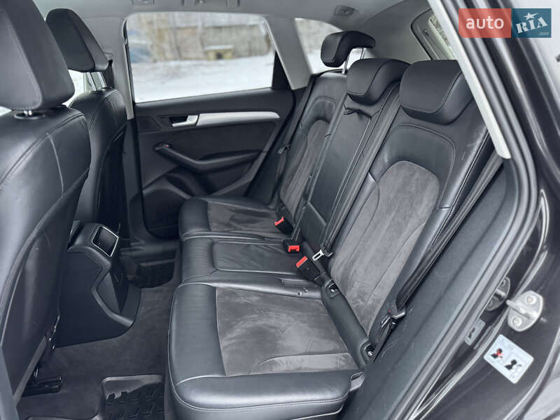 Позашляховик / Кросовер Audi Q5 2017 в Чернівцях