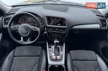 Позашляховик / Кросовер Audi Q5 2017 в 