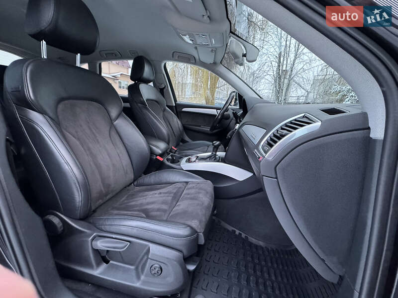 Позашляховик / Кросовер Audi Q5 2017 в Чернівцях