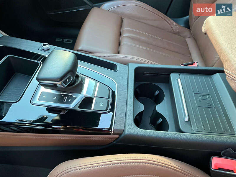 Внедорожник / Кроссовер Audi Q5 2020 в Луцке