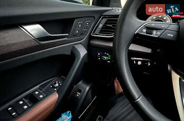 Внедорожник / Кроссовер Audi Q5 2020 в 