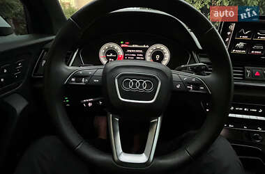 Внедорожник / Кроссовер Audi Q5 2020 в 