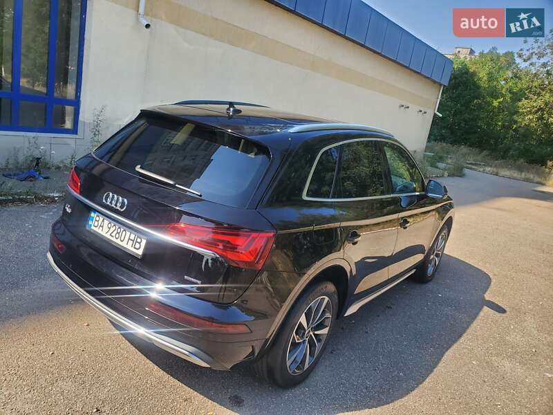 Позашляховик / Кросовер Audi Q5 2021 в Кривому Розі