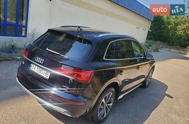 Позашляховик / Кросовер Audi Q5 2021 в  фото 3 Позашляховик / Кросовер Audi Q5 2021 в