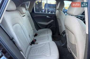 Позашляховик / Кросовер Audi Q5 2011 в 
