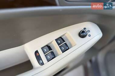 Позашляховик / Кросовер Audi Q5 2011 в 