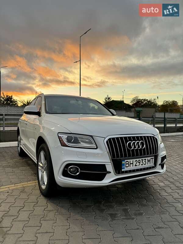 Позашляховик / Кросовер Audi Q5 2014 в Києві