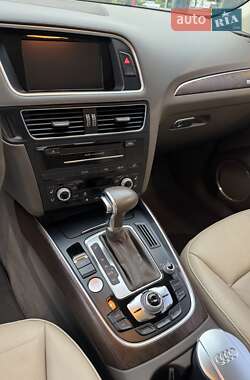 Внедорожник / Кроссовер Audi Q5 2014 в 