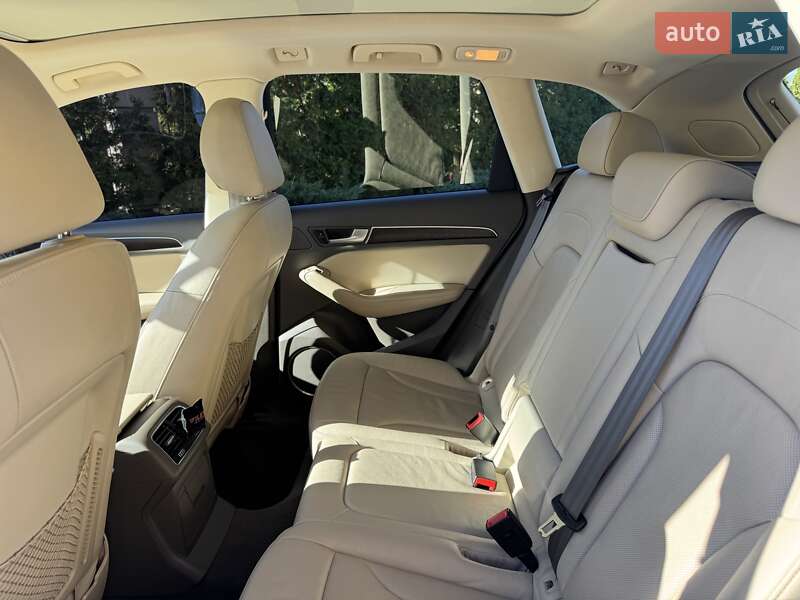 Позашляховик / Кросовер Audi Q5 2014 в Києві