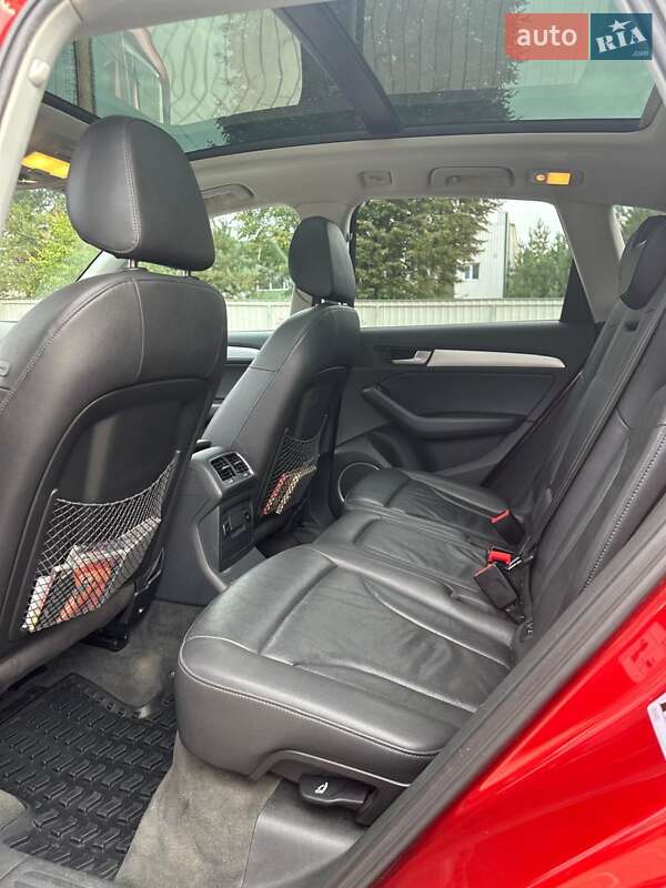 Позашляховик / Кросовер Audi Q5 2013 в Луцьку