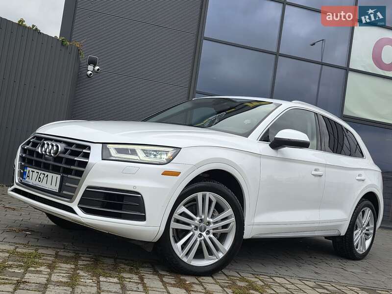 Внедорожник / Кроссовер Audi Q5 2017 в Ивано-Франковске