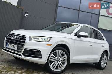Позашляховик / Кросовер Audi Q5 2017 в 