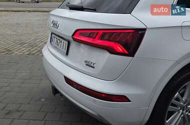 Позашляховик / Кросовер Audi Q5 2017 в 