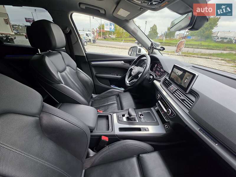 Внедорожник / Кроссовер Audi Q5 2017 в Ивано-Франковске