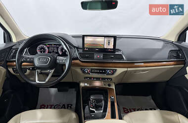 Внедорожник / Кроссовер Audi Q5 2022 в 