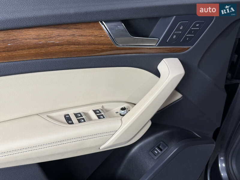 Позашляховик / Кросовер Audi Q5 2022 в Одесі
