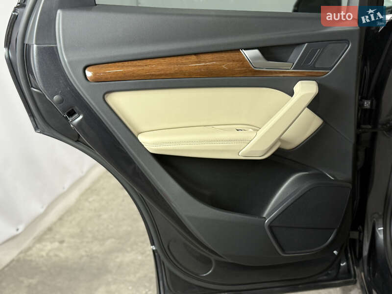 Позашляховик / Кросовер Audi Q5 2022 в Одесі