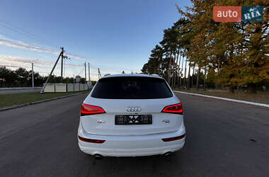 Позашляховик / Кросовер Audi Q5 2015 в 