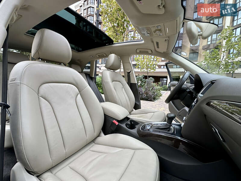 Позашляховик / Кросовер Audi Q5 2014 в Києві
