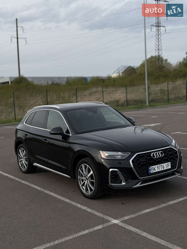 Позашляховик / Кросовер Audi Q5 2020 в Рівному