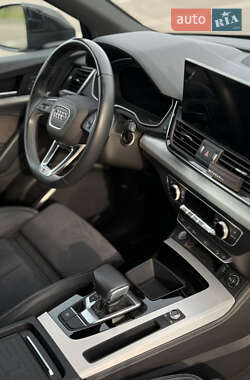 Внедорожник / Кроссовер Audi Q5 2020 в 