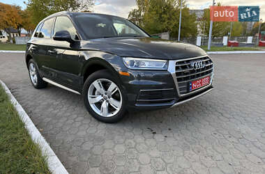 Позашляховик / Кросовер Audi Q5 2018 в 