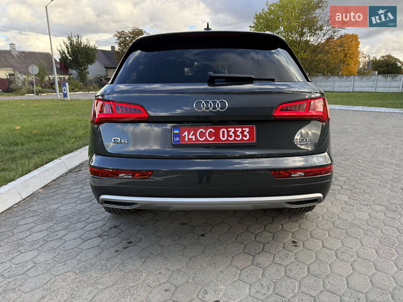 Внедорожник / Кроссовер Audi Q5 2018 в Ровно