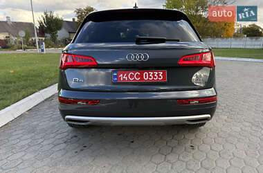 Позашляховик / Кросовер Audi Q5 2018 в 