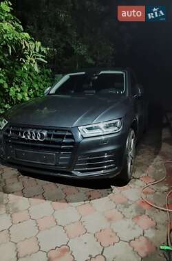 Позашляховик / Кросовер Audi Q5 2020 в Богуславі