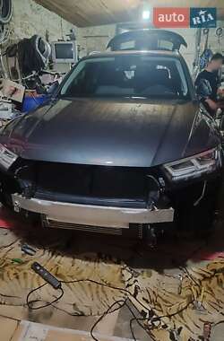 Внедорожник / Кроссовер Audi Q5 2020 в 