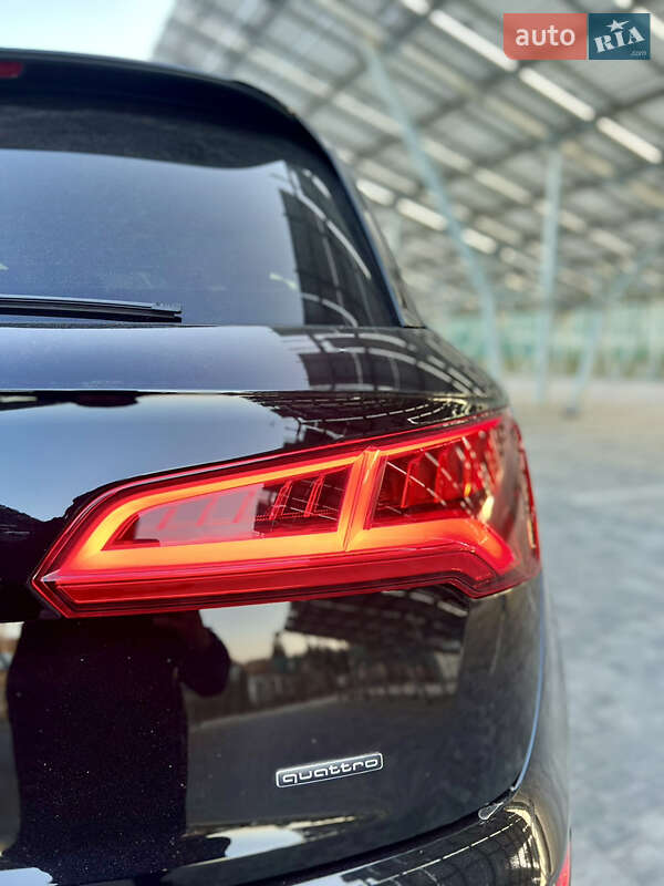 Внедорожник / Кроссовер Audi Q5 2019 в Львове