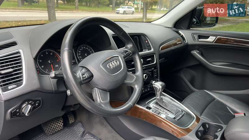 Позашляховик / Кросовер Audi Q5 2014 в Рівному