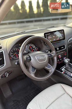 Позашляховик / Кросовер Audi Q5 2016 в 