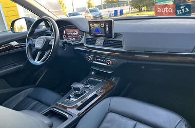 Позашляховик / Кросовер Audi Q5 2017 в 