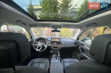 Позашляховик / Кросовер Audi Q5 2020 в 